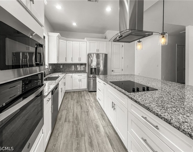 4306 3rd Street Sw - Photo Thumbnail 5