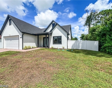 4306 3rd Street Sw - Photo Thumbnail 1