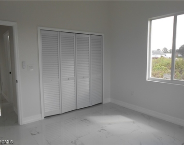 2809 55th Street W - Photo Thumbnail 13