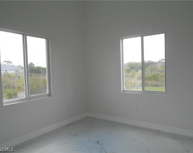 2809 55th Street W - Photo Thumbnail 12