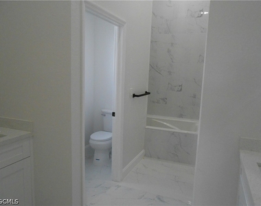 2809 55th Street W - Photo Thumbnail 16