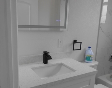 2809 55th Street W - Photo Thumbnail 15