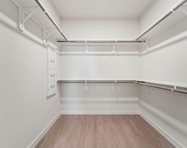7407 Hadley Meadow Lane - Photo Thumbnail 34