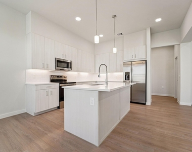 7407 Hadley Meadow Lane - Photo Thumbnail 14