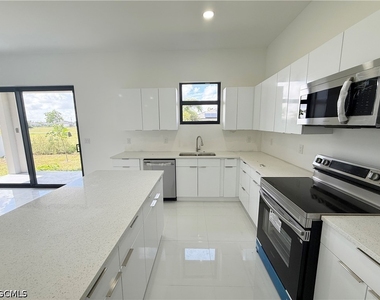 4134 Nw 32nd Lane - Photo Thumbnail 9