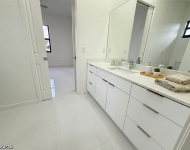 4134 Nw 32nd Lane - Photo Thumbnail 42