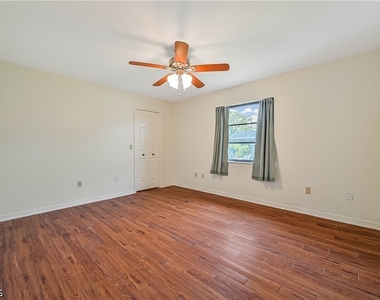 634 Se 32nd Street - Photo Thumbnail 18