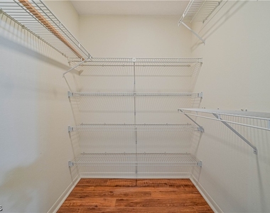 634 Se 32nd Street - Photo Thumbnail 26