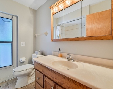 634 Se 32nd Street - Photo Thumbnail 21