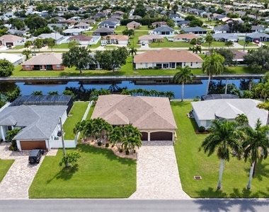 1320 Sw 31st Terrace - Photo Thumbnail 1