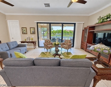 1320 Sw 31st Terrace - Photo Thumbnail 10