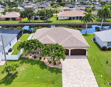 1320 Sw 31st Terrace - Photo Thumbnail 3