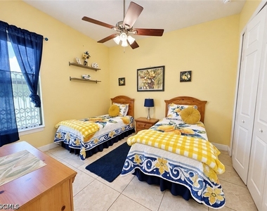 1320 Sw 31st Terrace - Photo Thumbnail 20