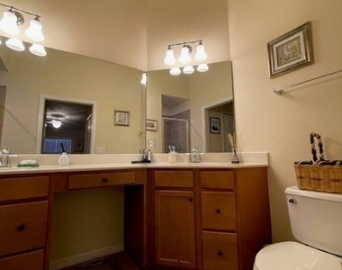 13771 Julias Way - Photo Thumbnail 9