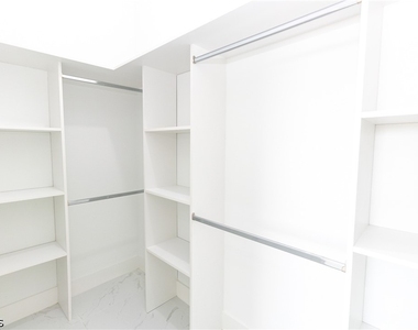 731 Bering Avenue S - Photo Thumbnail 6