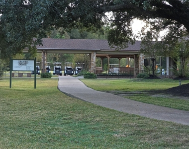 427 Vane Way - Photo Thumbnail 4