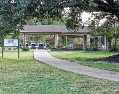 427 Vane Way - Photo Thumbnail 42