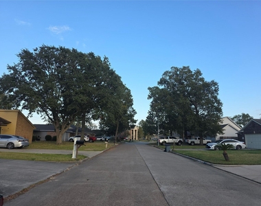 427 Vane Way - Photo Thumbnail 15