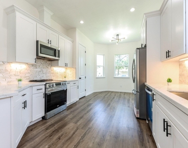 427 Vane Way - Photo Thumbnail 23