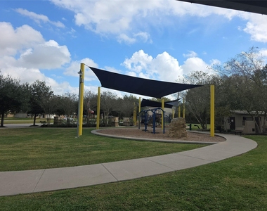 427 Vane Way - Photo Thumbnail 7