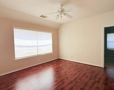 21031 Lilac Meadows Lane - Photo Thumbnail 2