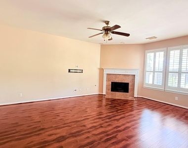 21031 Lilac Meadows Lane - Photo Thumbnail 4