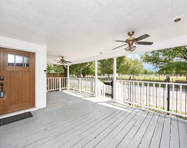 311 N Milby Street - Photo Thumbnail 2