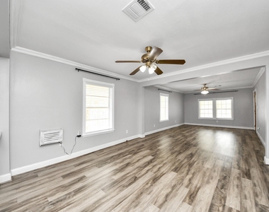 311 N Milby Street - Photo Thumbnail 10