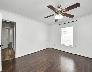 311 N Milby Street - Photo Thumbnail 19
