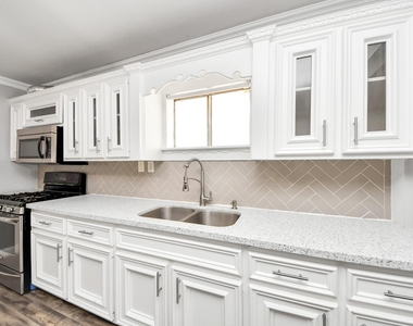 311 N Milby Street - Photo Thumbnail 6
