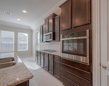 15115 Rosalina Terrace Trail - Photo Thumbnail 12