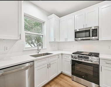 2311 Mary Moody Northern Street - Photo Thumbnail 11