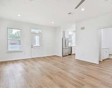 2311 Mary Moody Northern Street - Photo Thumbnail 8