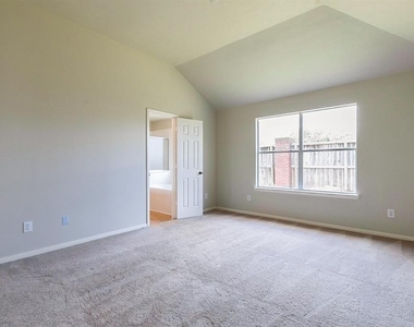 6535 Gorton Drive - Photo Thumbnail 7