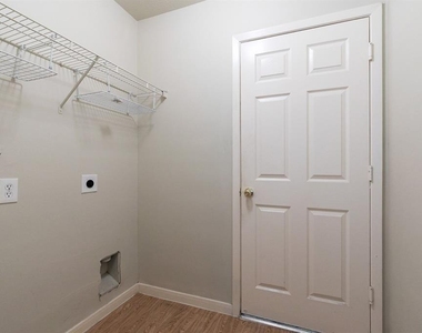 6535 Gorton Drive - Photo Thumbnail 11