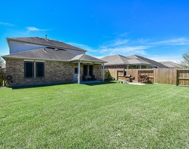 8207 Running Brook Lane - Photo Thumbnail 25