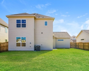 2417 Aurora Lane - Photo Thumbnail 14