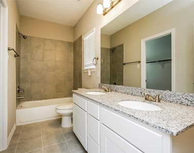 2417 Aurora Lane - Photo Thumbnail 7