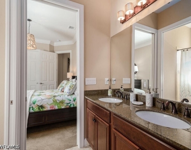 9392 Copper Rock Court - Photo Thumbnail 17