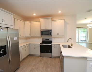 1028 Tranquil Brook Drive - Photo Thumbnail 8