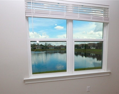 1028 Tranquil Brook Drive - Photo Thumbnail 15