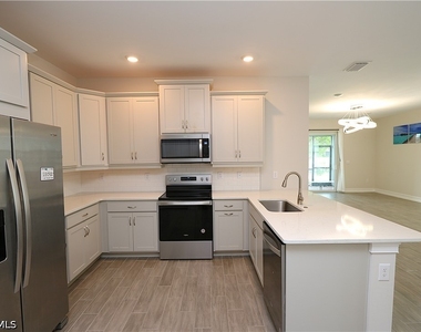 1028 Tranquil Brook Drive - Photo Thumbnail 10