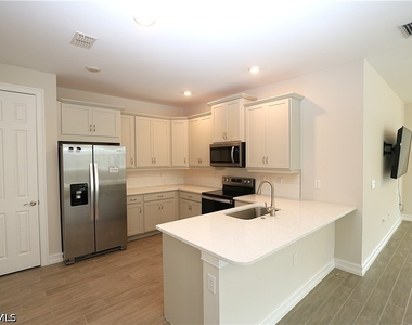 1028 Tranquil Brook Drive - Photo Thumbnail 7