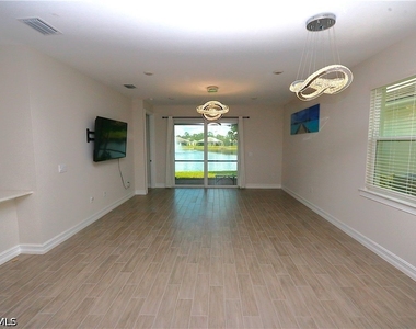 1028 Tranquil Brook Drive - Photo Thumbnail 2