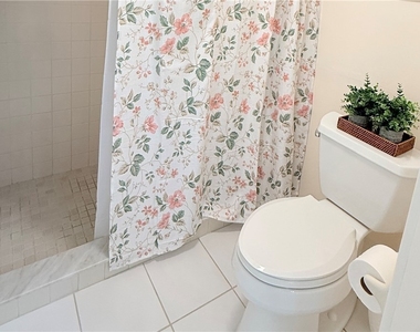 6945 Dennis Circle - Photo Thumbnail 31