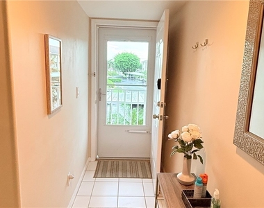 6945 Dennis Circle - Photo Thumbnail 7
