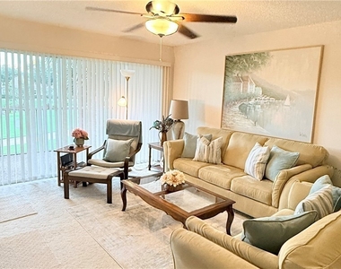 6945 Dennis Circle - Photo Thumbnail 2