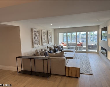 3410 Gulf Shore Boulevard N - Photo Thumbnail 1