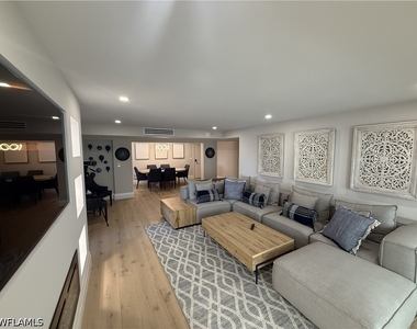 3410 Gulf Shore Boulevard N - Photo Thumbnail 3