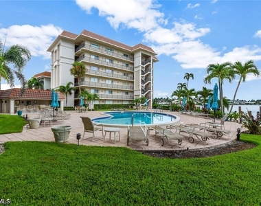 222 Harbour Drive - Photo Thumbnail 25